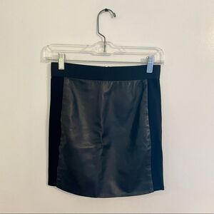 Authentic Mason Designer Leather Mini Skirt - Black (0)